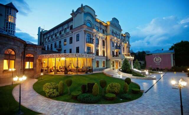 Гостиница Понтос Плаза Ессентуки-12